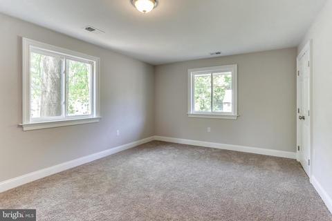 8905 Spring Ave, Lanham, MD 20706 photo 12