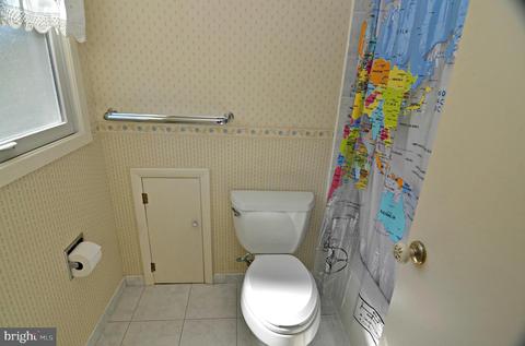 12408 Eastgate Ln, Laurel, MD 20708 photo 40