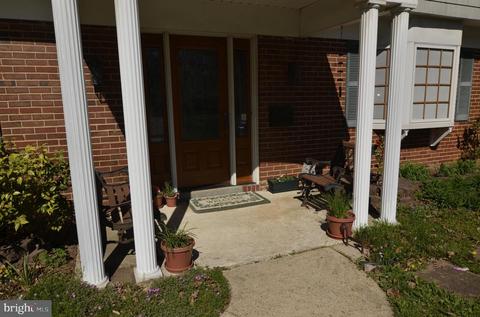12408 Eastgate Ln, Laurel, MD 20708 photo 2