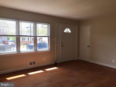9110 3rd St, Lanham, MD 20706 photo 4