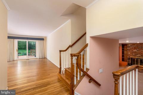 7003 Kingfisher Ln, Lanham, MD 20706 photo 5