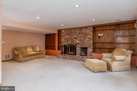 7003 Kingfisher Ln, Lanham, MD 20706 photo 23