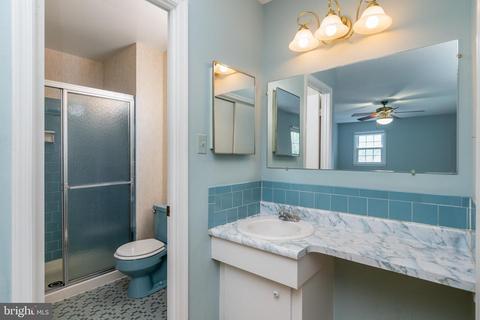 7003 Kingfisher Ln, Lanham, MD 20706 photo 17