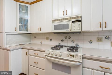 7003 Kingfisher Ln, Lanham, MD 20706 photo 11