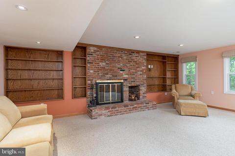 7003 Kingfisher Ln, Lanham, MD 20706 photo 25