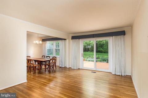 7003 Kingfisher Ln, Lanham, MD 20706 photo 6
