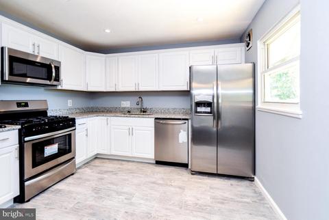 9221 Morley Rd, Lanham, MD 20706 photo 8