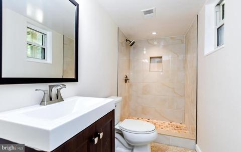 9221 Morley Rd, Lanham, MD 20706 photo 18