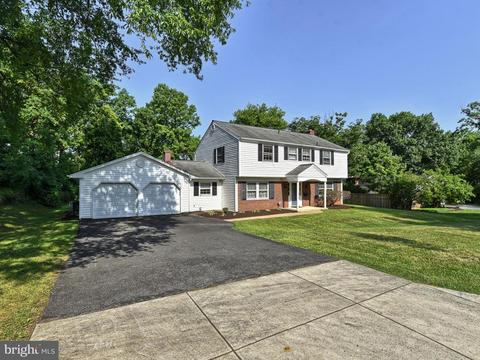 12400 Silverbirch Ln, Laurel, MD 20708 photo 4