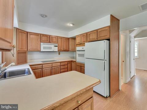12400 Silverbirch Ln, Laurel, MD 20708 photo 23