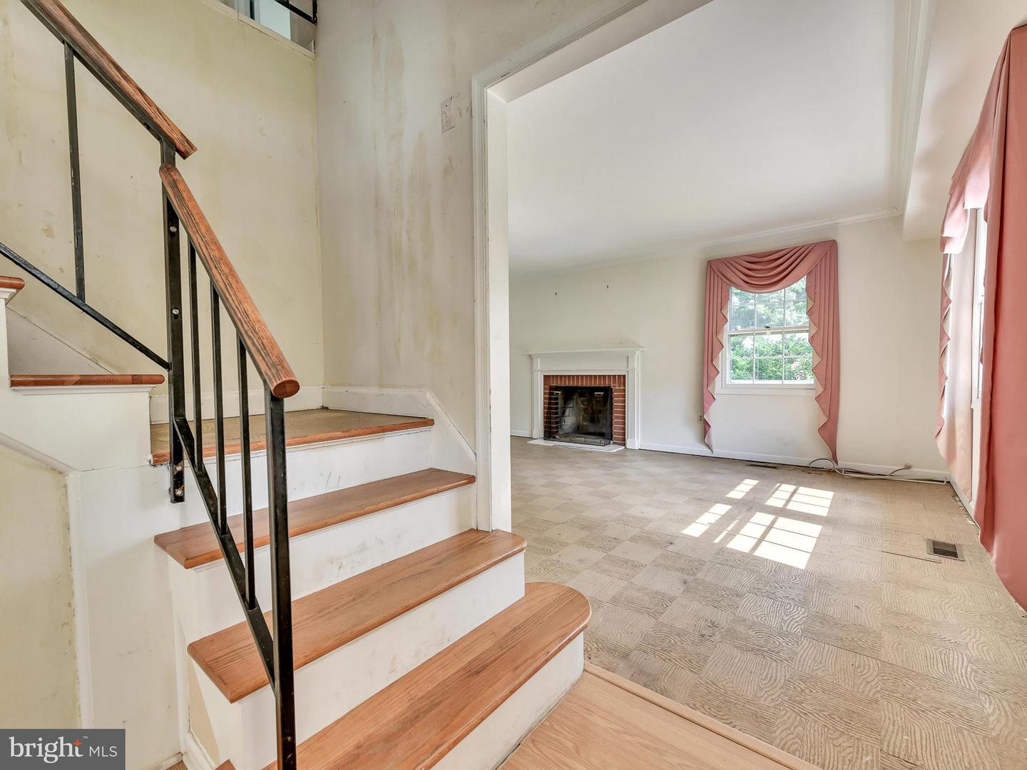 12400 Silverbirch Ln, Laurel, MD 20708 photo 12