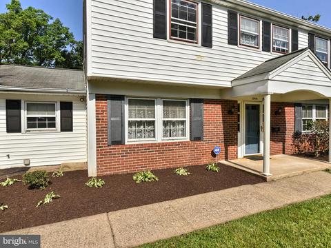 12400 Silverbirch Ln, Laurel, MD 20708 photo 3
