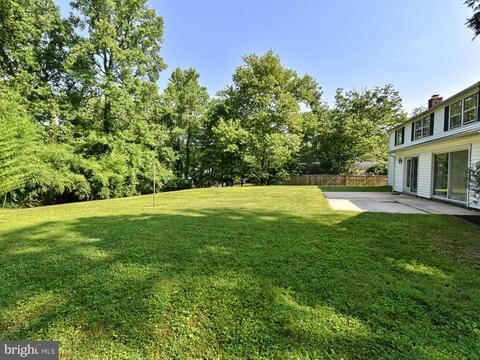 12400 Silverbirch Ln, Laurel, MD 20708 photo 9