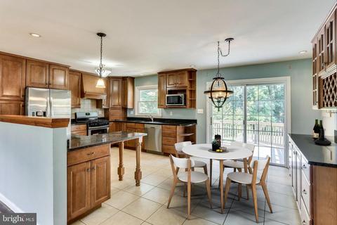 8408 Chervil Rd, Lanham, MD 20706 photo 1