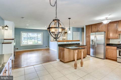 8408 Chervil Rd, Lanham, MD 20706 photo 5