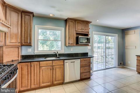 8408 Chervil Rd, Lanham, MD 20706 photo 7