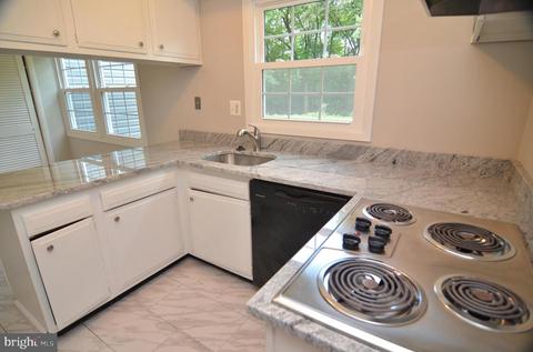 12408 Radnor Ln, Laurel, MD 20708 photo 25