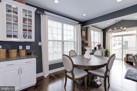 2501 Saint Nicholas Way, Lanham, MD 20706 photo 19