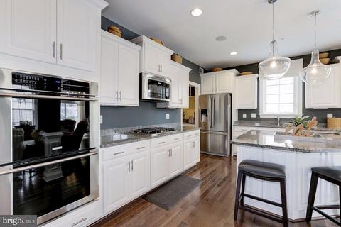 2501 Saint Nicholas Way, Lanham, MD 20706 photo 14
