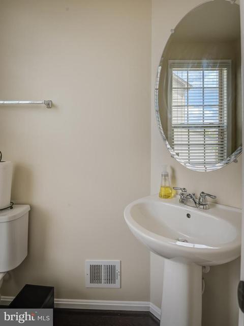 9205 Eason St, Lanham, MD 20706 photo 37
