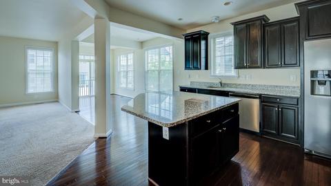 9205 Eason St, Lanham, MD 20706 photo 6