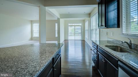 9205 Eason St, Lanham, MD 20706 photo 8