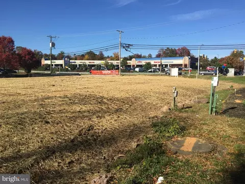 9897 Greenbelt Rd, Lanham, MD 20706 photo 5