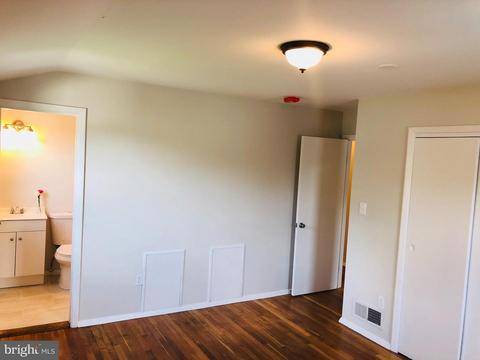 7549 Newberry Ln, Lanham, MD 20706 photo 12