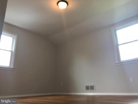 7549 Newberry Ln, Lanham, MD 20706 photo 11
