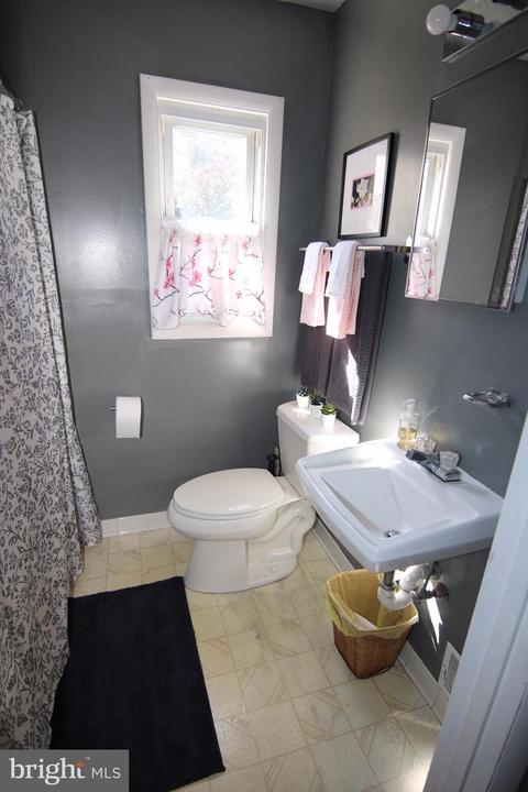 9209 4th St, Lanham, MD 20706 photo 8