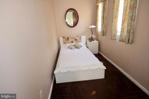 9209 4th St, Lanham, MD 20706 photo 6