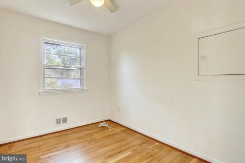 7540 Newberry Ln, Lanham, MD 20706 photo 11