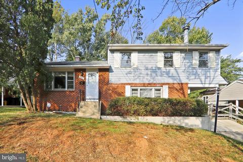 7540 Newberry Ln, Lanham, MD 20706 photo 1