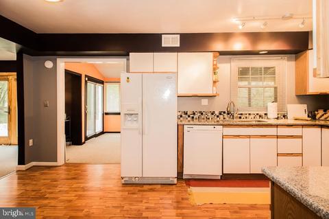 12500 Silverbirch Ln, Laurel, MD 20708 photo 10
