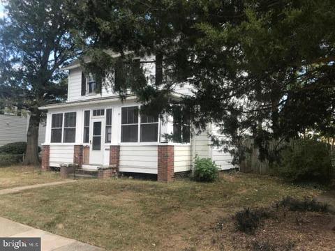 602 4th St, Laurel, MD 20707 photo 2