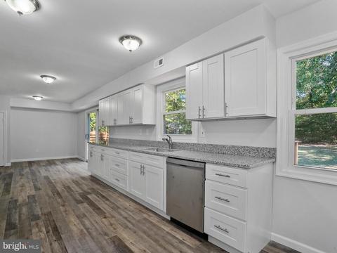 8796 Oxwell Ln, Laurel, MD 20708 photo 11