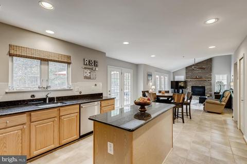 11006 Snowden Pond Rd, Laurel, MD 20708 photo 12