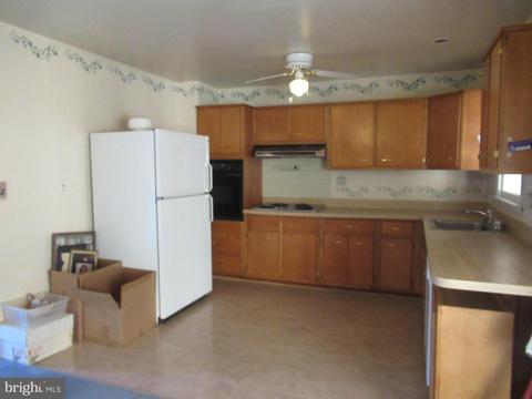 6917 Elbrook Rd, Lanham, MD 20706 photo 5