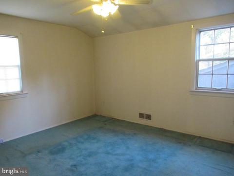 6917 Elbrook Rd, Lanham, MD 20706 photo 9