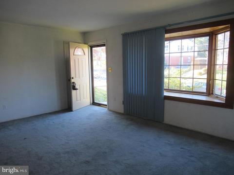 6917 Elbrook Rd, Lanham, MD 20706 photo 3