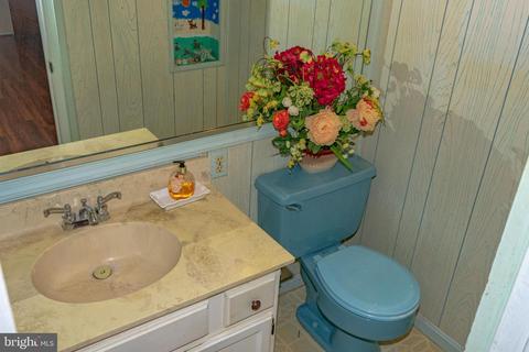 5710 Westgate Rd, Lanham, MD 20706 photo 7