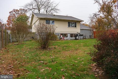 5710 Westgate Rd, Lanham, MD 20706 photo 3