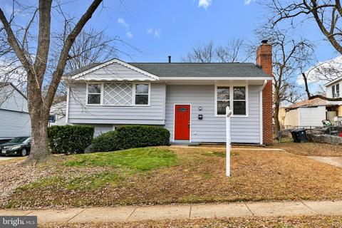 5606 Duchaine Dr, Lanham, MD 20706 photo 1