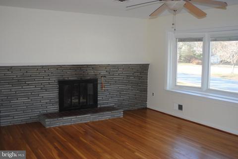 16009 Kerr Rd, Laurel, MD 20707 photo 2