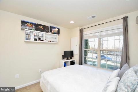 9016 Ruby Lockhart Blvd, Lanham, MD 20706 photo 5