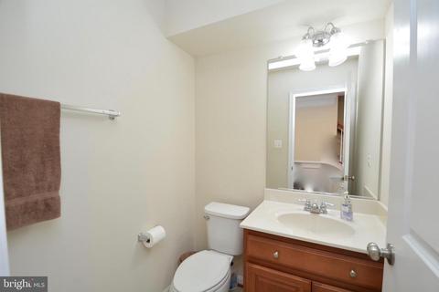 9016 Ruby Lockhart Blvd, Lanham, MD 20706 photo 16