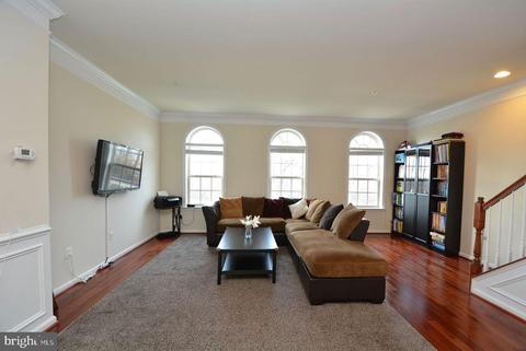 9016 Ruby Lockhart Blvd, Lanham, MD 20706 photo 18