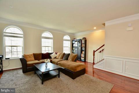 9016 Ruby Lockhart Blvd, Lanham, MD 20706 photo 17