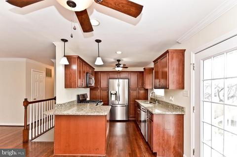 5610 Duchaine Dr, Lanham, MD 20706 photo 10