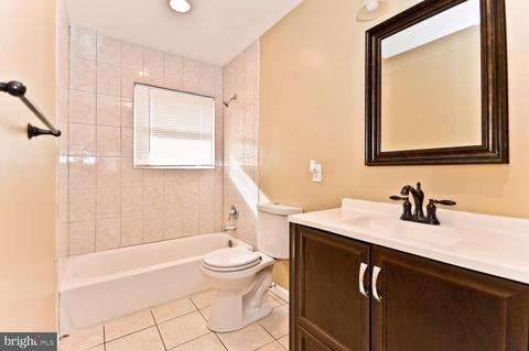 5610 Duchaine Dr, Lanham, MD 20706 photo 23